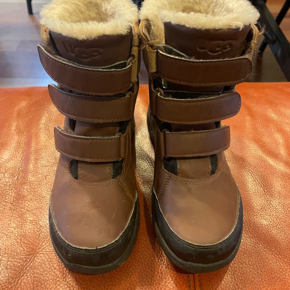 Kids UGG Brown Boots with Fur Lining